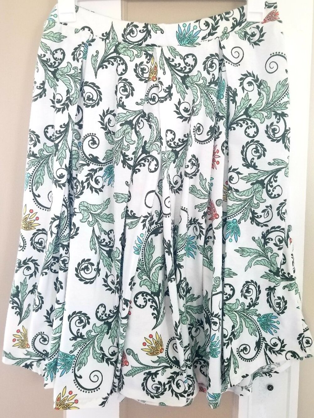 Lularoe Knee Skirt w/ pockets 3xl